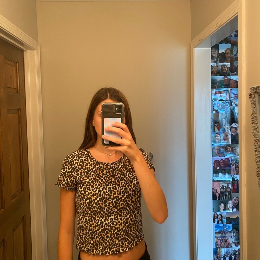 cheetah print cropped top
